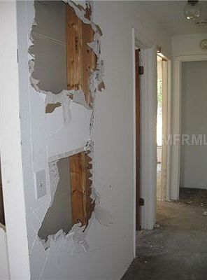 5th image of 1652 Cimarron Hills Dr