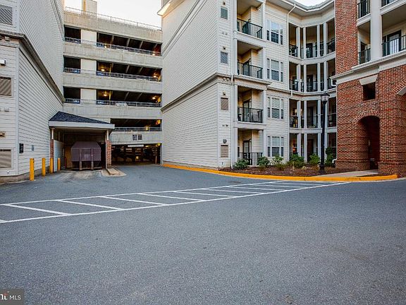 3rd image of 7 Granite Pl Unit 213