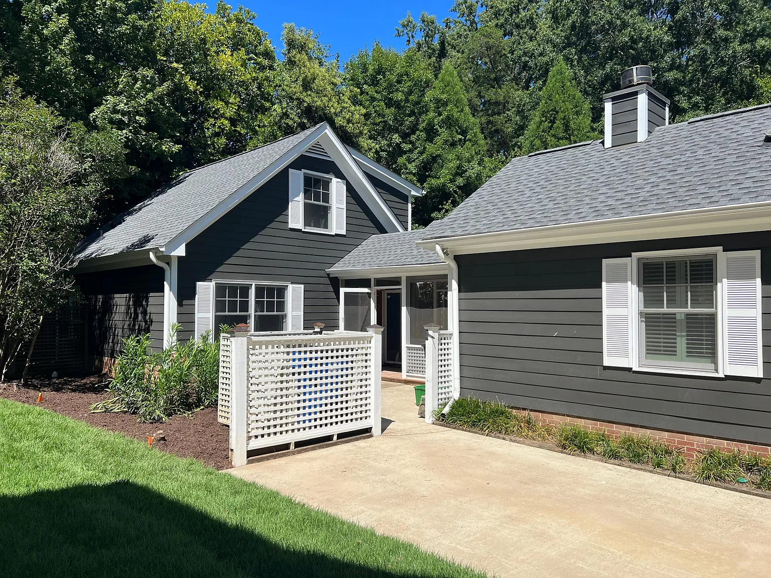 4 bed, 3461 sqft, $5,995 — Photo 3
