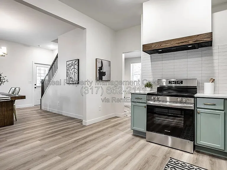 849 N Oakland Ave — Photo 21