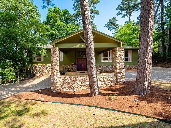 3rd image of 8218 Evergreen Dr