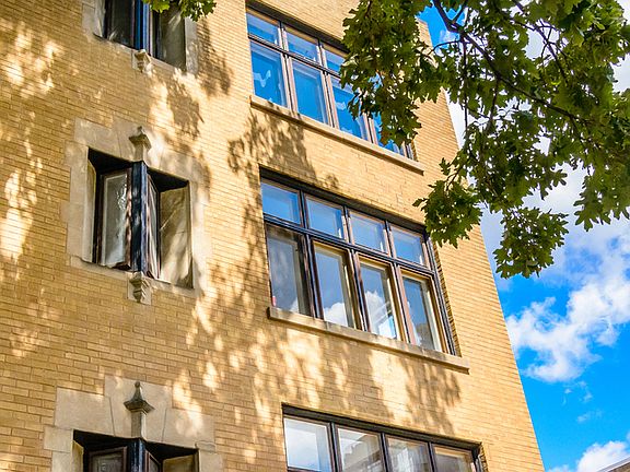 2nd image of 1136 Ontario St APT 2A