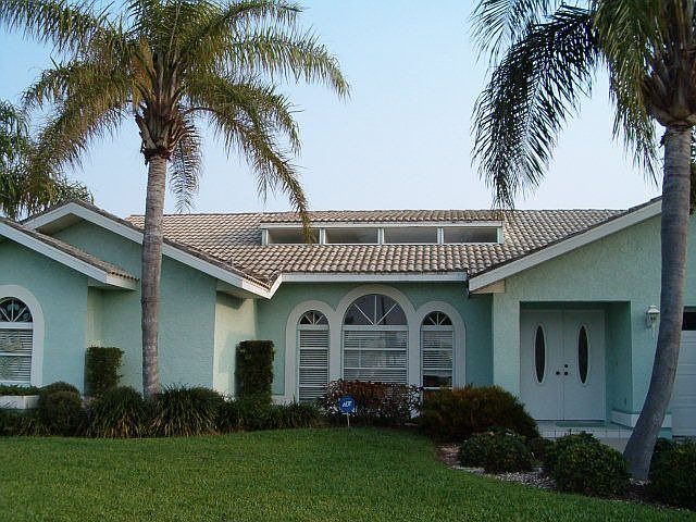 FORMER MODEL