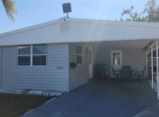 1707 28th Avenue Dr W, Bradenton, FL 34205