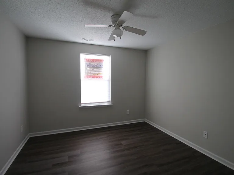 8065 Kennet Ln — Photo 14