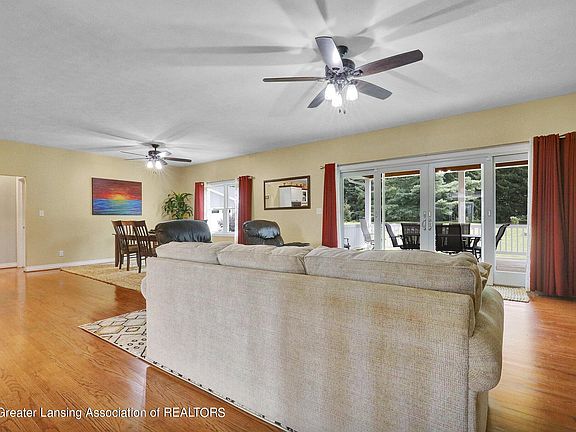 5th image of 135 Branson Bay Dr