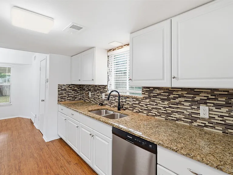 9005 Blue Quail Dr — Photo 12