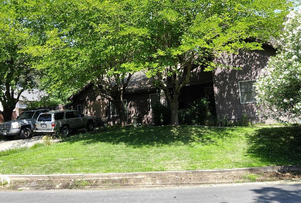 1st image of 4310 Earnscliffe Ave