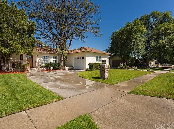 3rd image of 7454 Leescott Ave