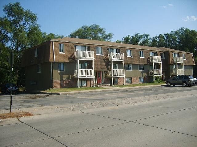 1st image of 8017 S 48th Ave APT 2