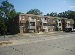 8017 S 48th Ave, Omaha, NE 68157
