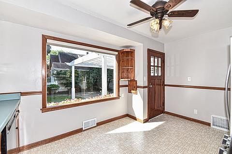 1st image of 7405 Hennessey Ave