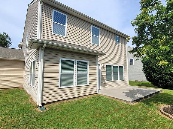 5th image of 1170 Valley St