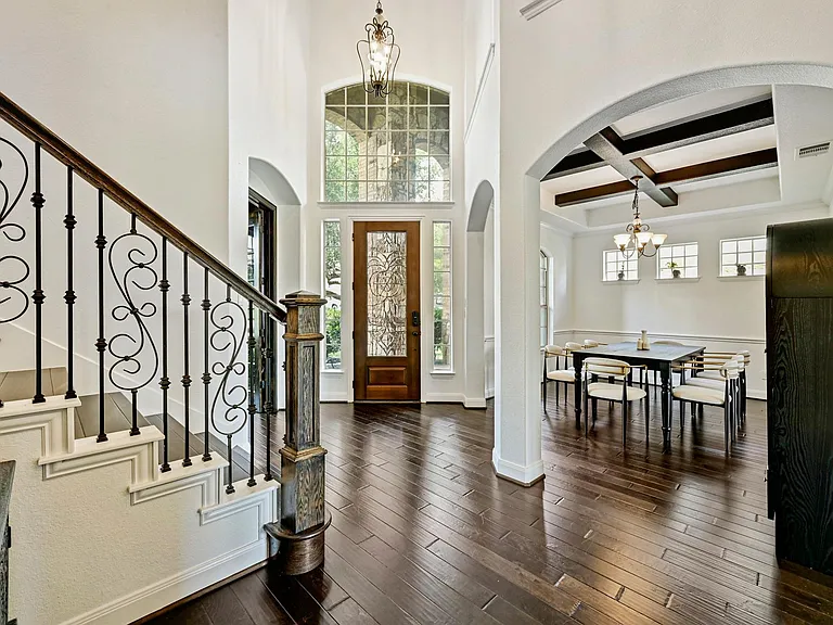 4303 Woodledge Pl — Photo 3