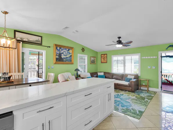 29313 Coconut Palm Dr, Big Pine Key, FL 33043