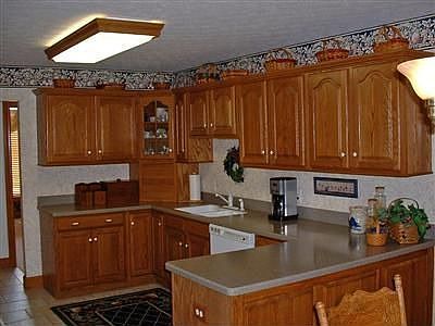 5th image of 9 Galaton Ct