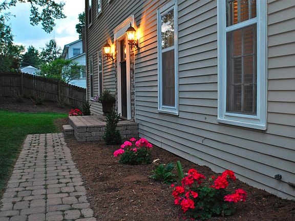 2nd image of 1912 Pelham Dr