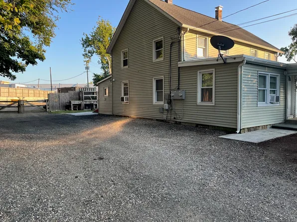 8-10 Thorpe Street Extension, Danbury, CT 06810
