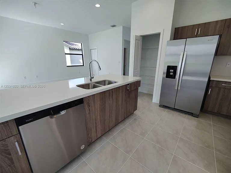 5573 Cobalto Way — Photo 11
