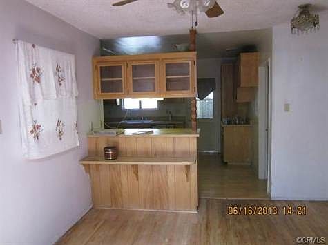 3rd image of 1569 W Evans St