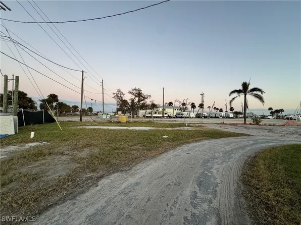 19281-4 San Carlos Blvd, Fort Myers Beach, FL 33931
