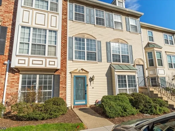 28 Boston Ct, Newark City, NJ 07103