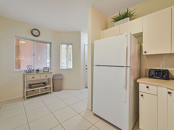 5th image of 7823 Regal Heron Cir APT 103
