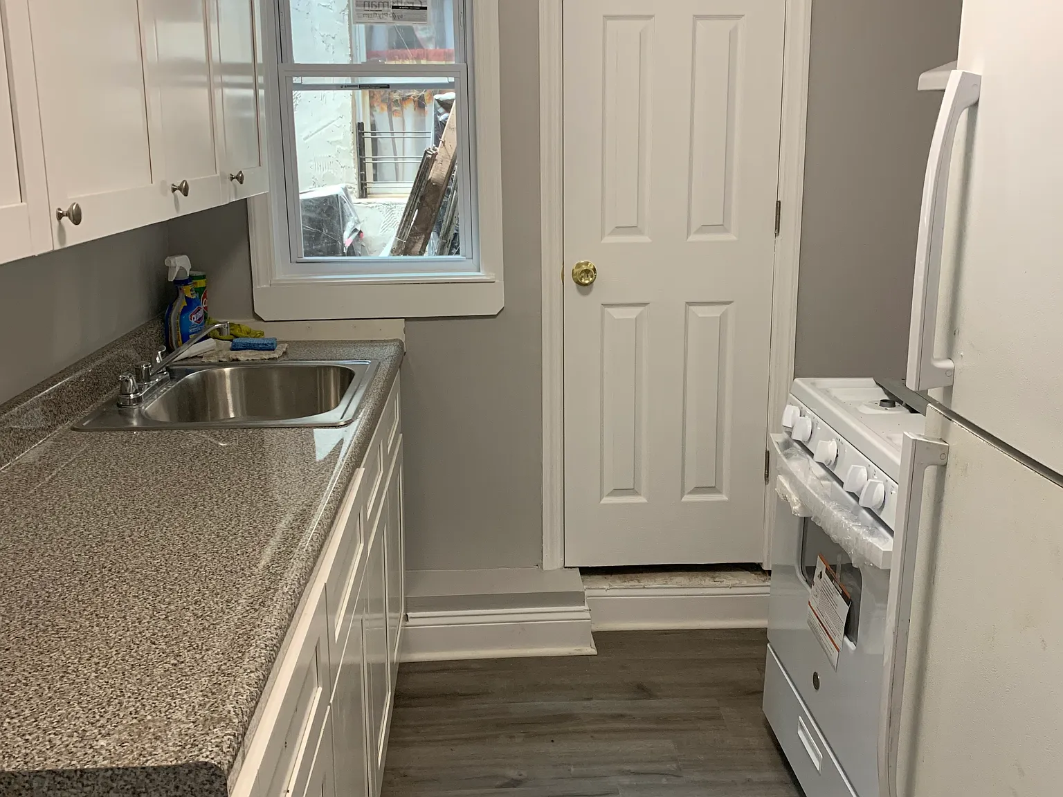 2 bed, $3,000 — Photo 4
