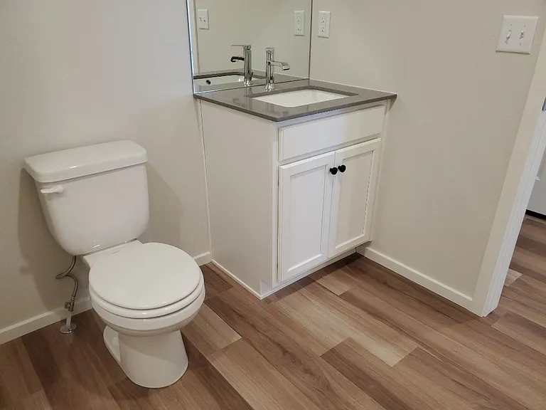 Spacious and Open Condo w/ Modern Finishes — Photo 23