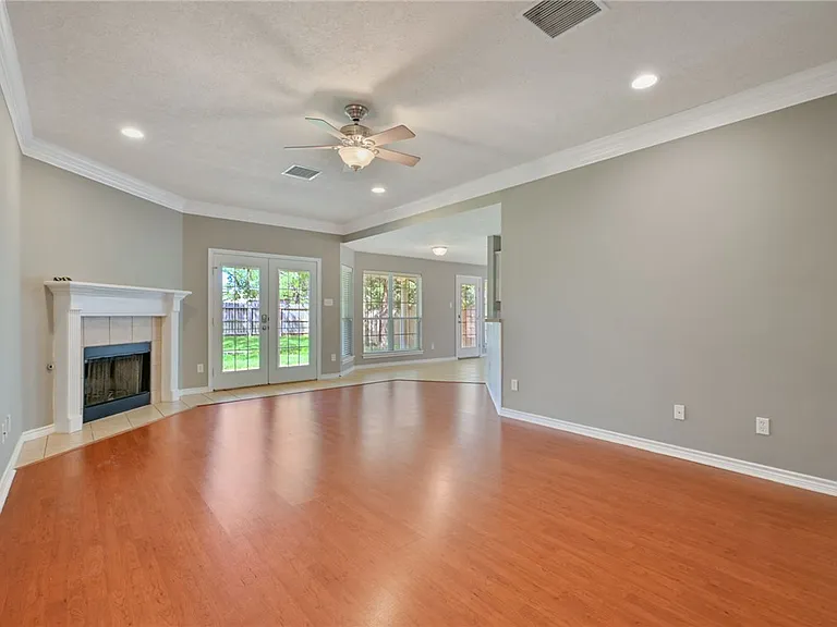 4406 Colony Chase Dr — Photo 2