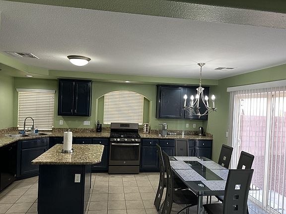 4th image of 8437 Kettledrum St