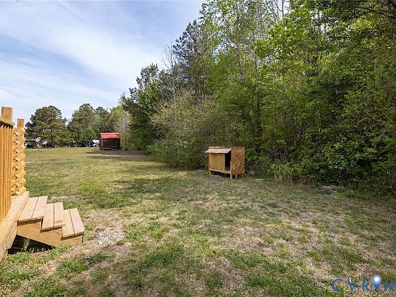 3rd image of 460 Horseshoe Rd