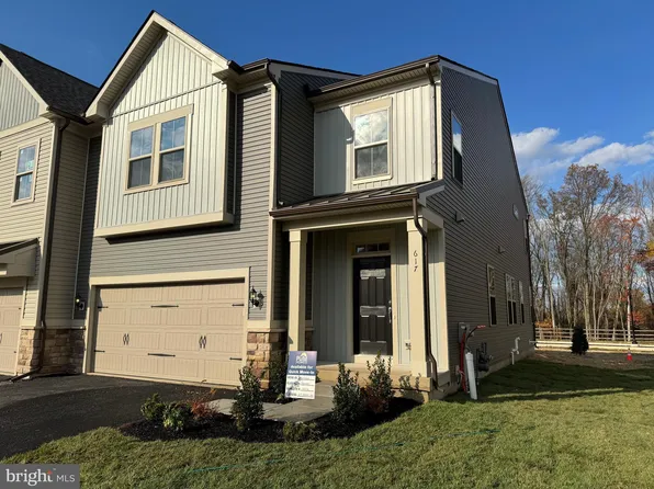 617 America Dr, Horsham, PA 19044