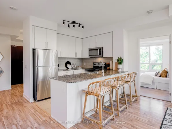 840 Queens Plate Dr Unit 205, Toronto, ON M9W 0E7