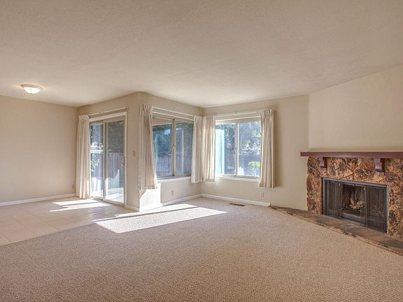 4th image of 1071/1077 Courtland Ave