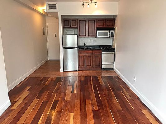 1st image of 146 Orchard St #5AA