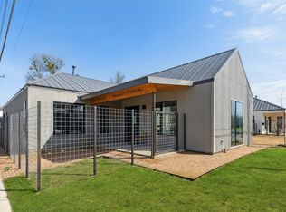 1021 Nomas St, Dallas, TX 75212