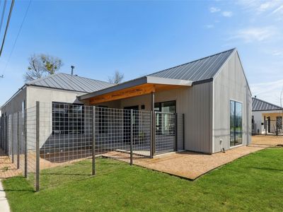 1021 Nomas St, Dallas, TX, 75212