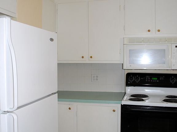 5th image of 1626 Richmond Dr