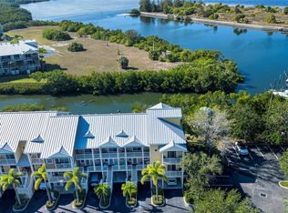 464 Bahia Beach Blvd, Ruskin, FL 33570