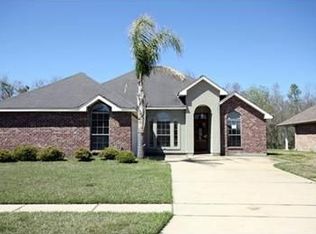 129 Derek Ln, La Place, LA 70068