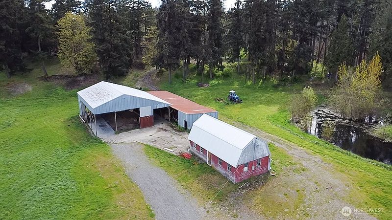 3rd image of 17115 Hannus Road SE