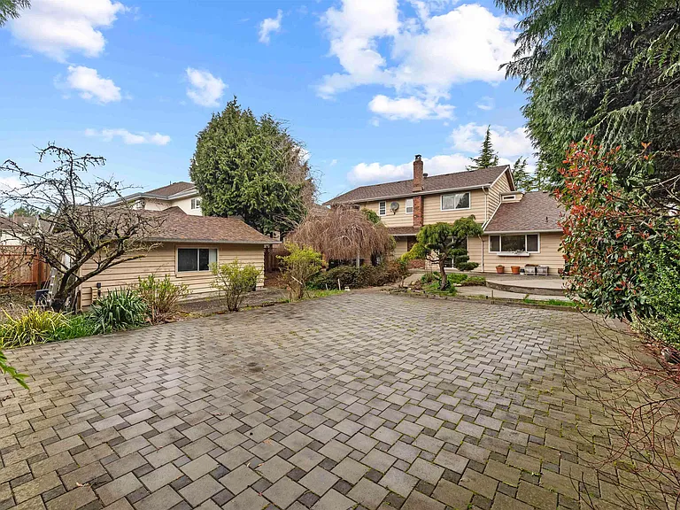 7080 Lucas Rd — Photo 4
