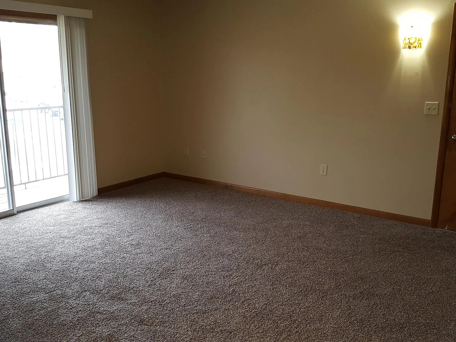 1 bed, $765 — Photo 3