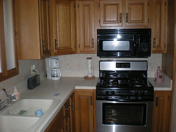 2nd image of 8928 N Octavia Ave