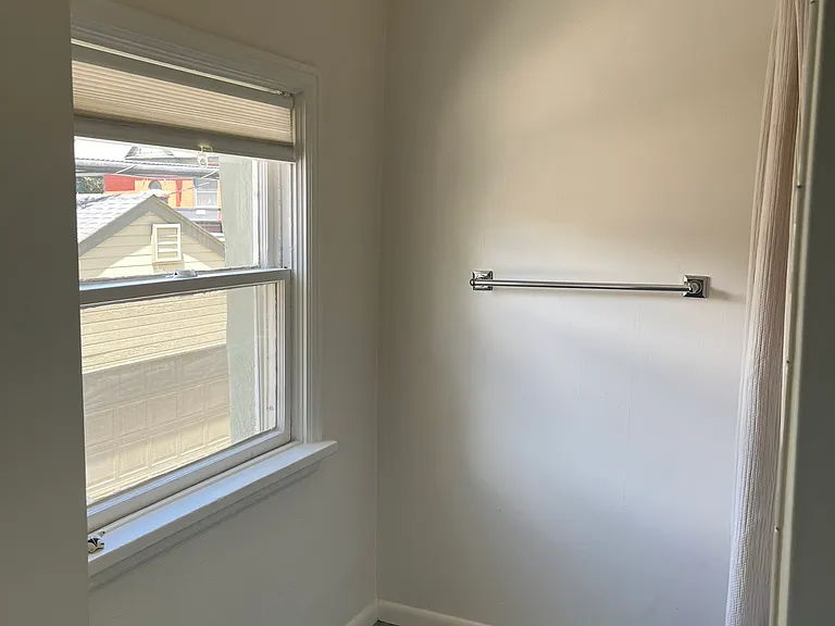 2079 N Ogden St — Photo 31