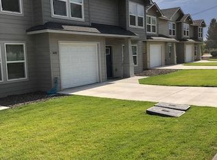 405 Reeves Way, Sunnyside, WA 98944