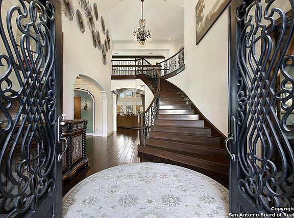2nd image of 6310 Sevilla Cir