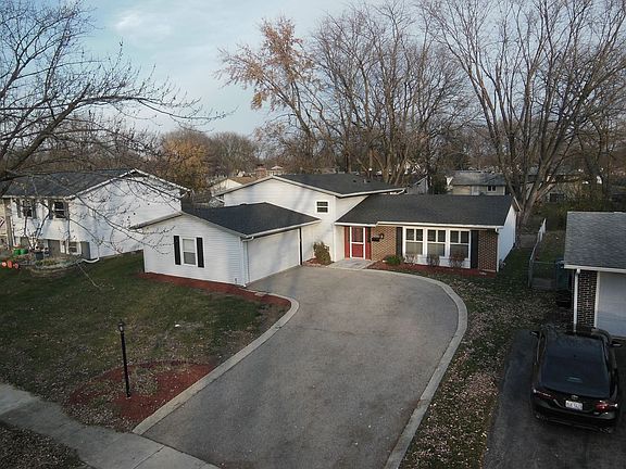 2nd image of 7985 Berkshire Dr