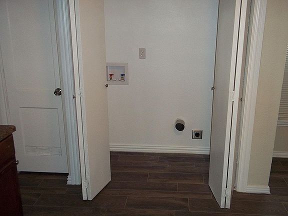 5th image of 2314 Donalee St